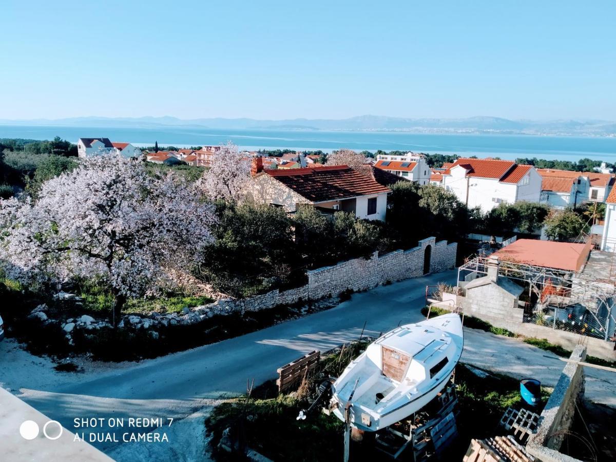 Apartment Ma'Re Supetar Exterior photo