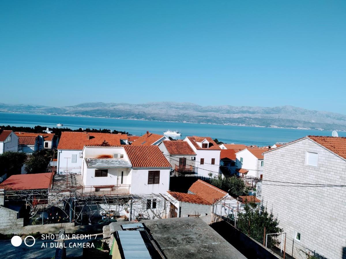 Apartment Ma'Re Supetar Exterior photo